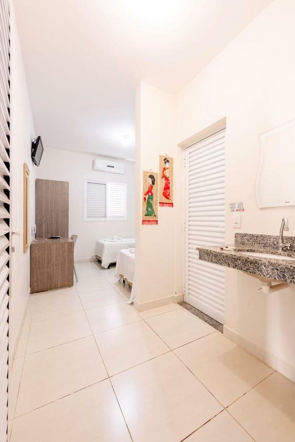 Três Lagoas Tokyo Hotel מראה חיצוני תמונה
